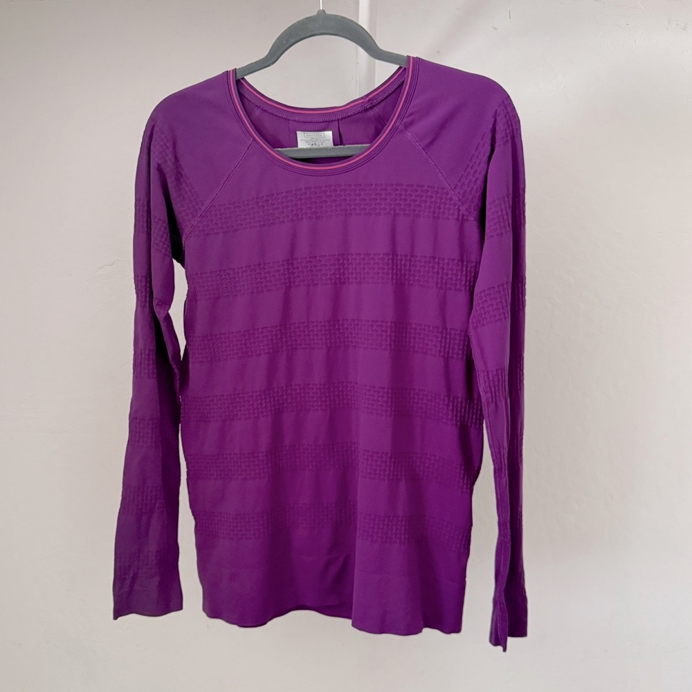 Bundle 3 for 50% off Athleta Red Violet Stretch Nylon Tee